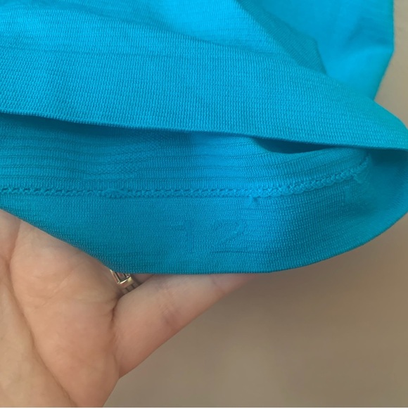 Lululemon Swiftly Tech Racerback Tank Top 2.0 Race Length Turquoise Tide Size 12 - Picture 8 of 8